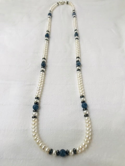 Pearl necklace with Blue Coral